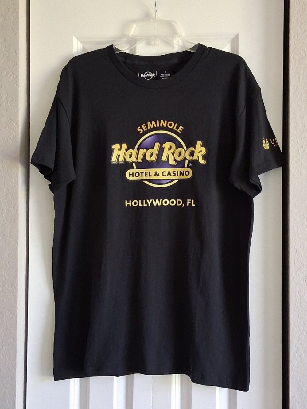 Seminole Hard Rock Hotel & Casino Hollywood FL Black T-Shirt Men's Size L